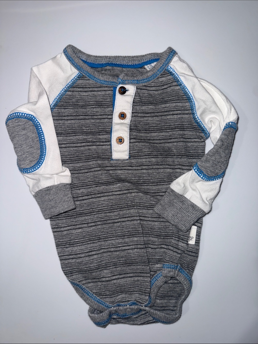 Burt’s Bees Gray Ribbed Long Sleeve Top with Blue Trim